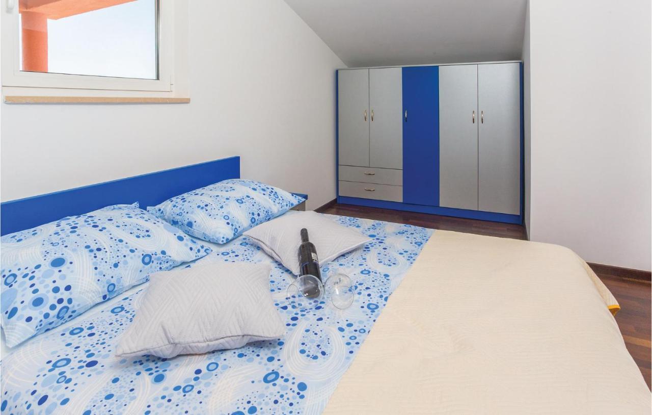 Amazing Apartment In Makarska With Wifi Exterior foto